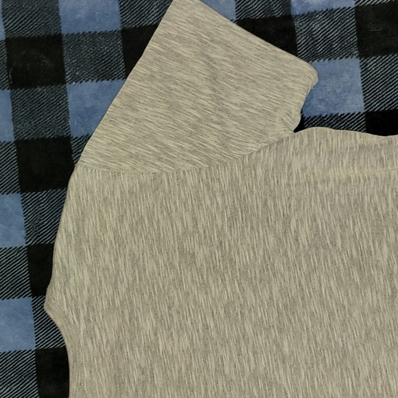 Nike. Swoosh Tee Shirt. XL but fits more like a large. - Picture 11 of 11